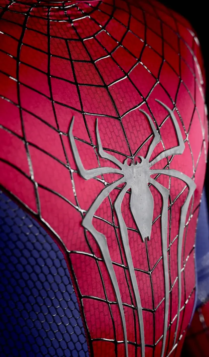V5 Suit - Image 2