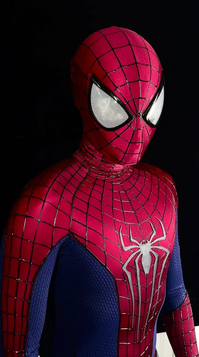 V5 Suit - Image 3